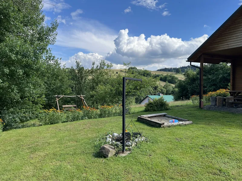 widok na Bieszczady z domku Letni Poranek
